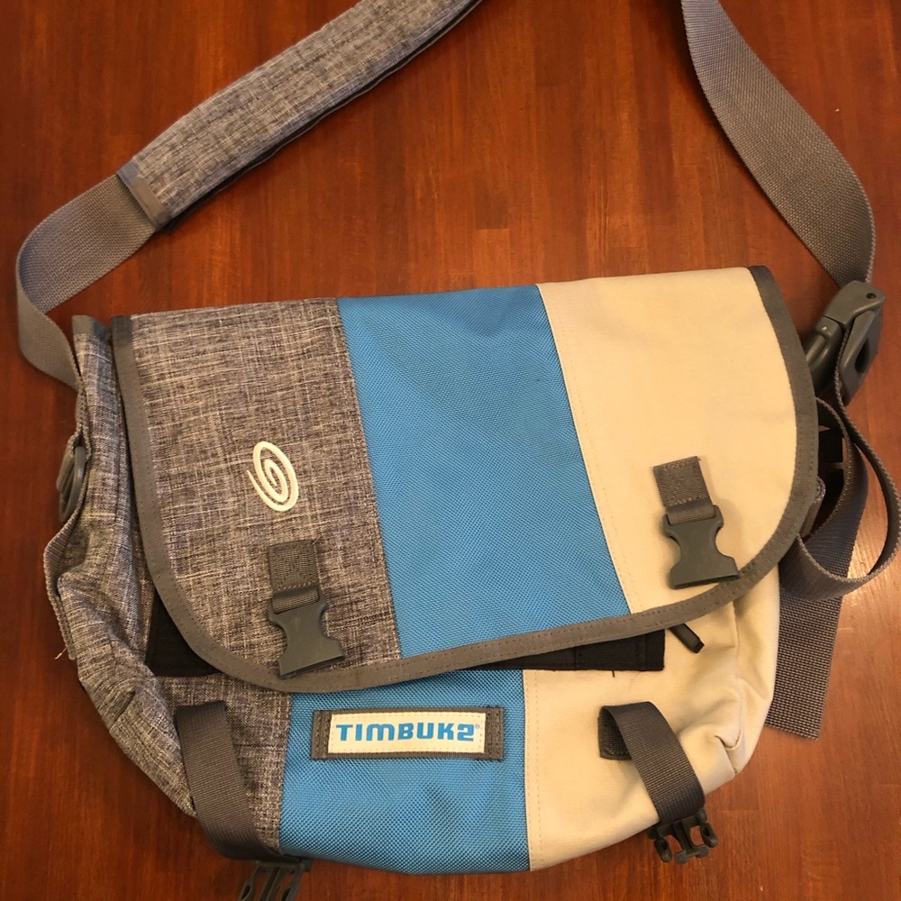 Timbuk2 classic messenger bag